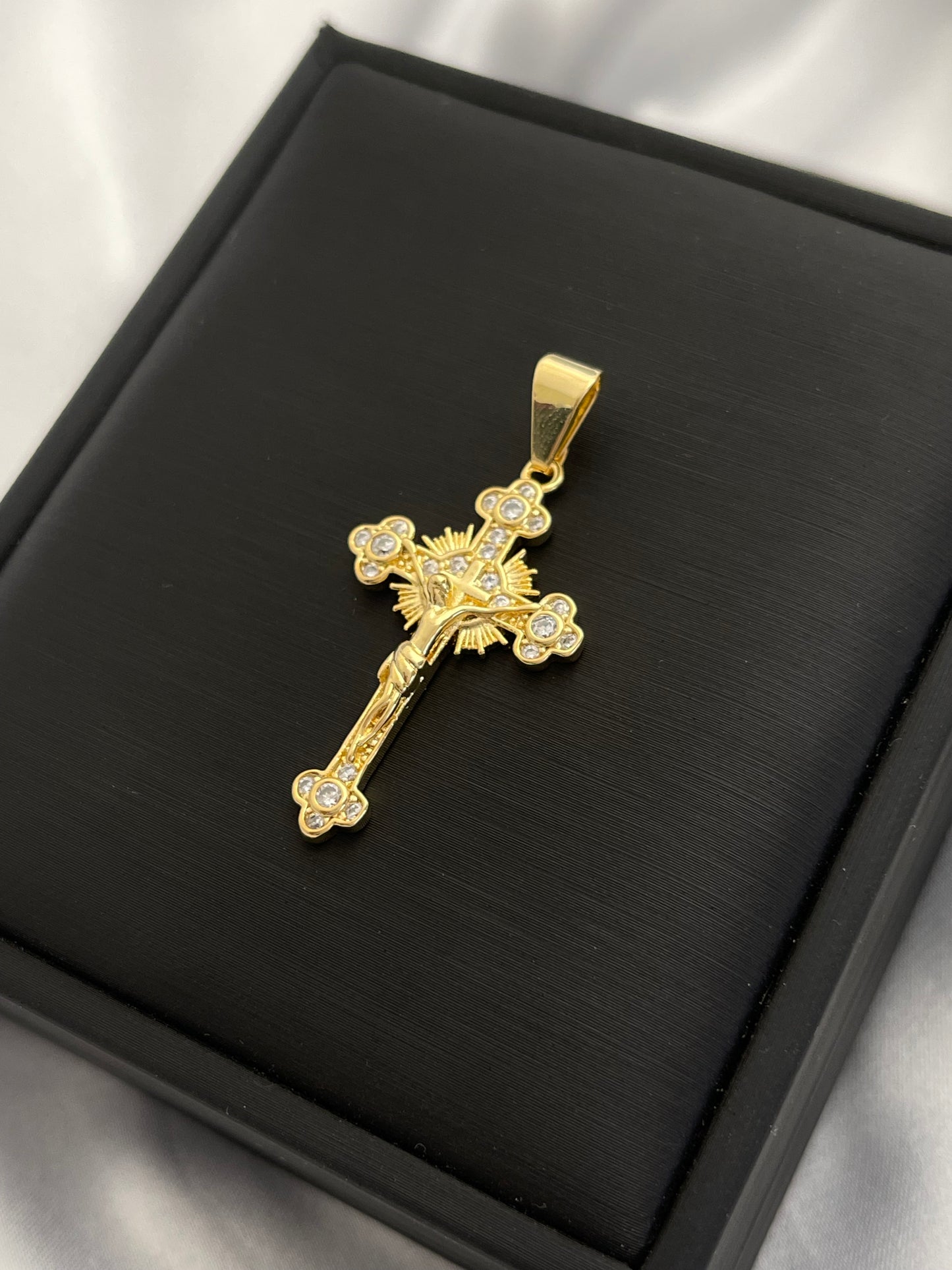 DIJE EL CRUCIFICADO.