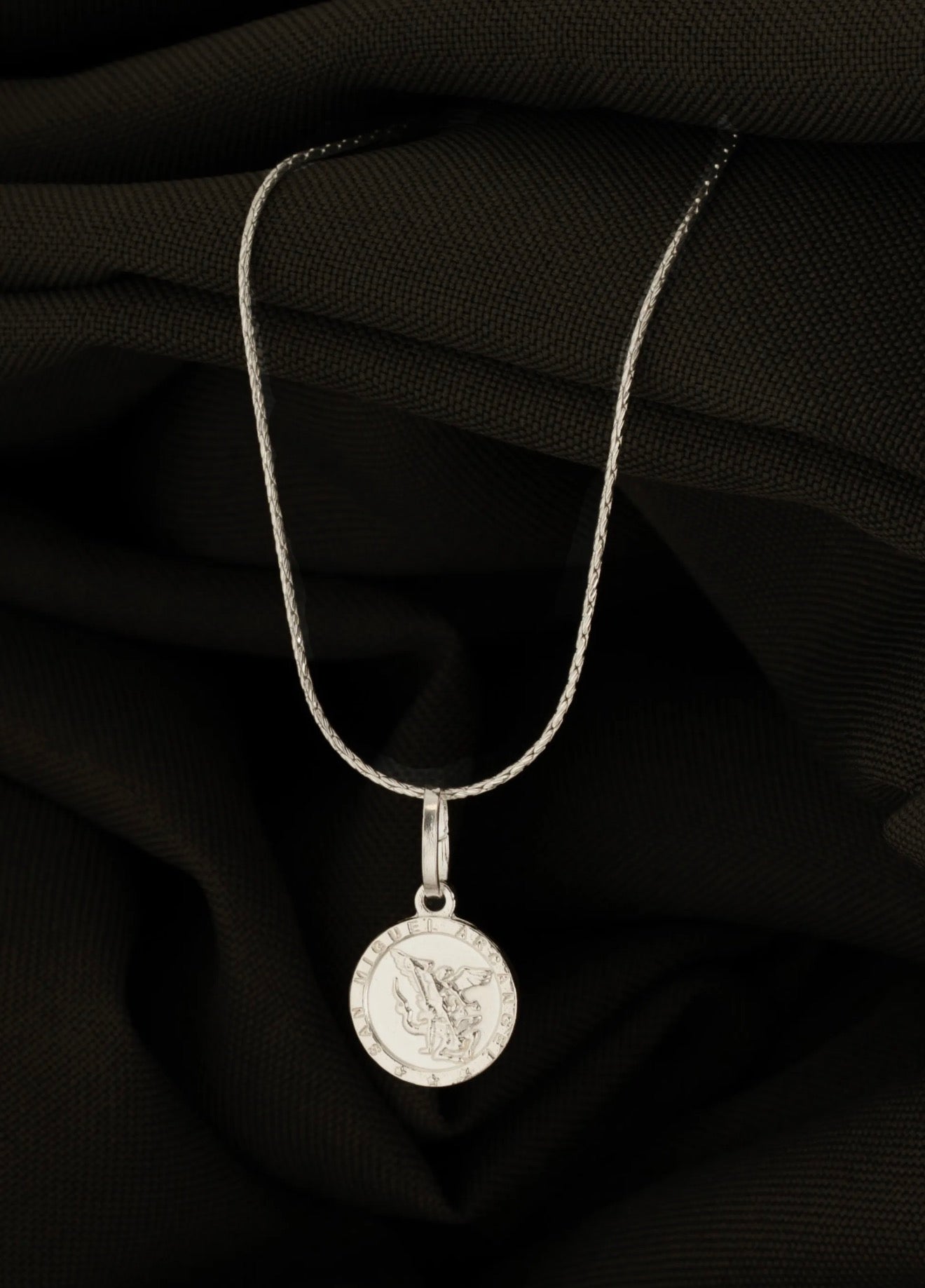 DIJE SAN MIGUEL ARCÁNGEL 1.2CM PLATA 925