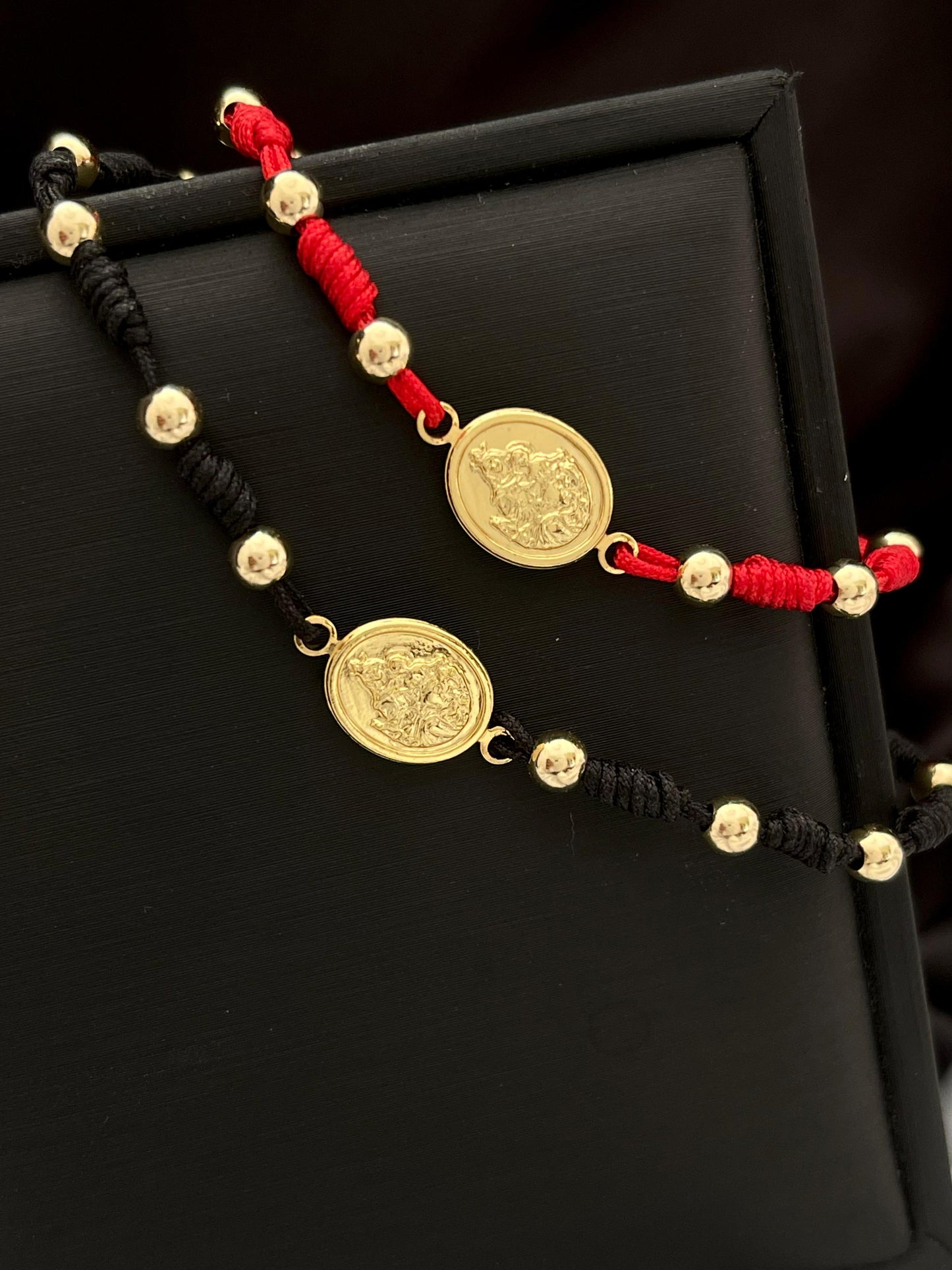 PULSERA BALÍN LISO 4 MM - DIJE VIRGEN DEL CARMEN